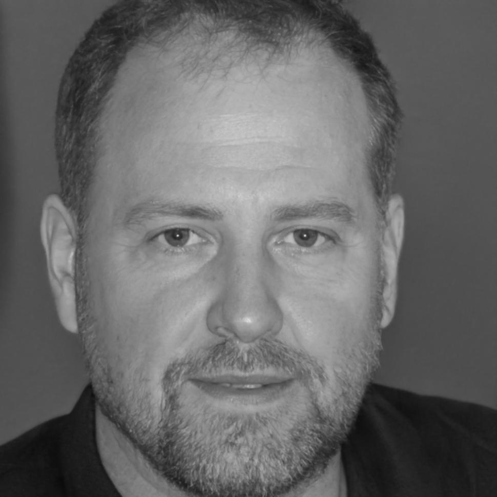 Portrait de Marc Dubois, formateur en gestion budgétaire